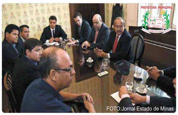 Prefeito Ronaldinho e o presidente da AMM, Julvan Lacerda , reúnem em BH com secretários do Governo.