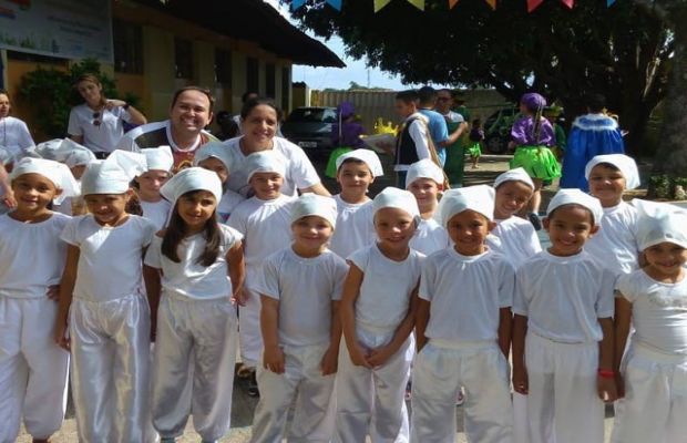 Alunos das Escolas Municipais e APAE participaram do projeto Congada Mirim