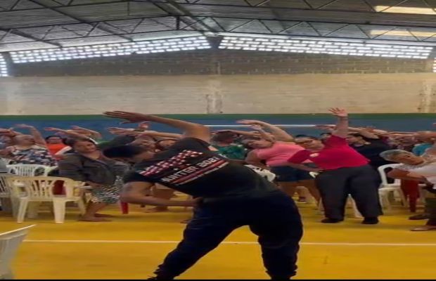 Dia D Esporte na Melhor Idade movimenta a Praça de Esportes em Dores do Indaiá