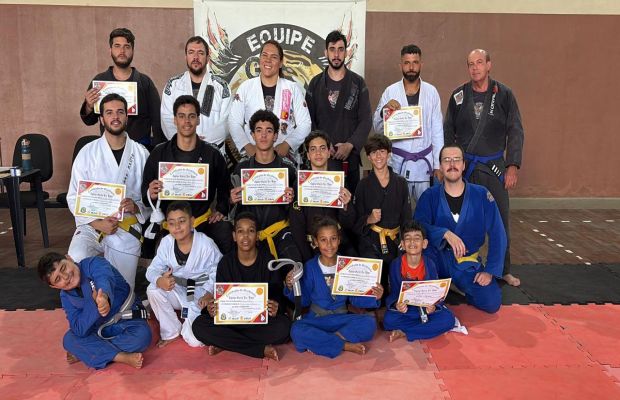 Graduação de Jiu-Jitsu reúne atletas em Dores do Indaiá em 2026
