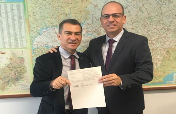 Assinatura de Convênio para aquisição de uma Van 0KM