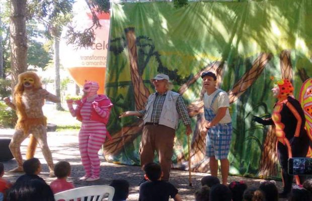 ArcelorMittal Forma e Transforma apresenta o espetáculo: A Fantástica Floresta