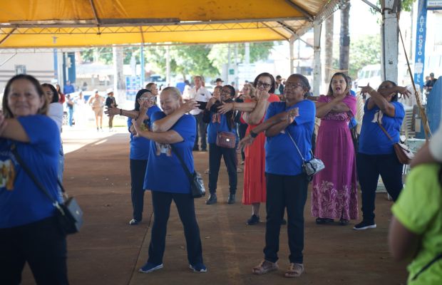 Dores do Indaiá participa do evento Alongamento na Melhor Idade em Estrela do Indaiá